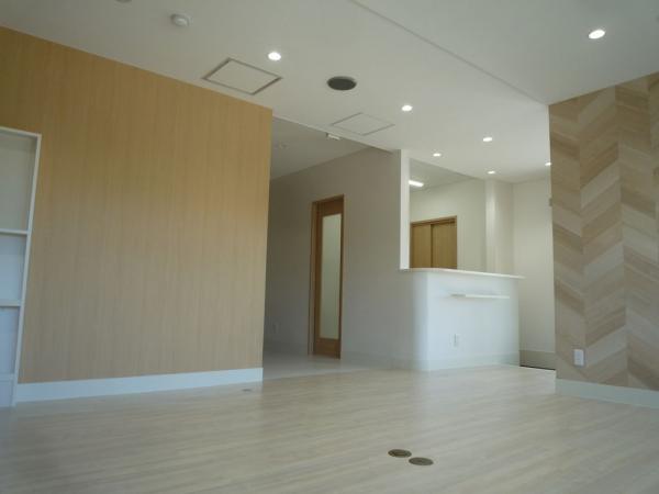 仙台市青葉区I医院改装工事 内装仕上ほぼ完了しました。